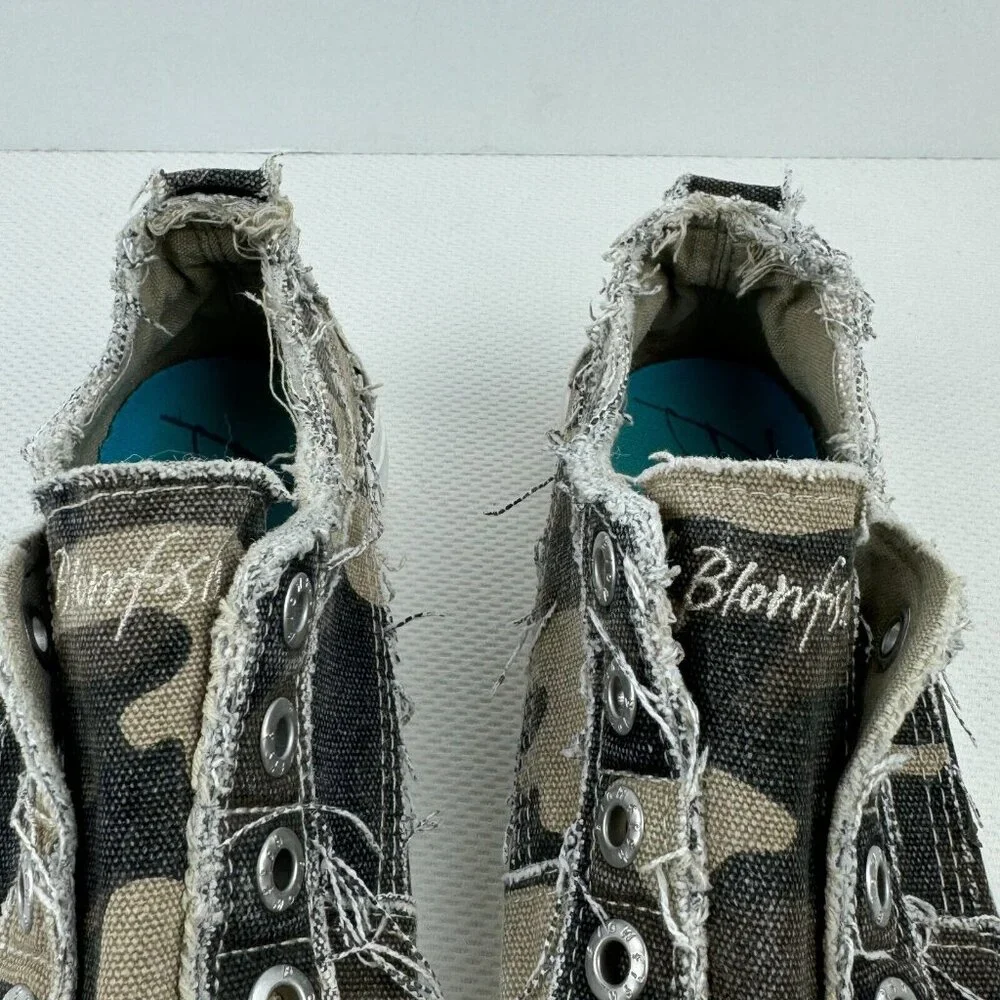 Blowfish Malibu Slip On Sneakers Womens Size 7 Multicolor Camouflage Canvas - Picture 8 of 15